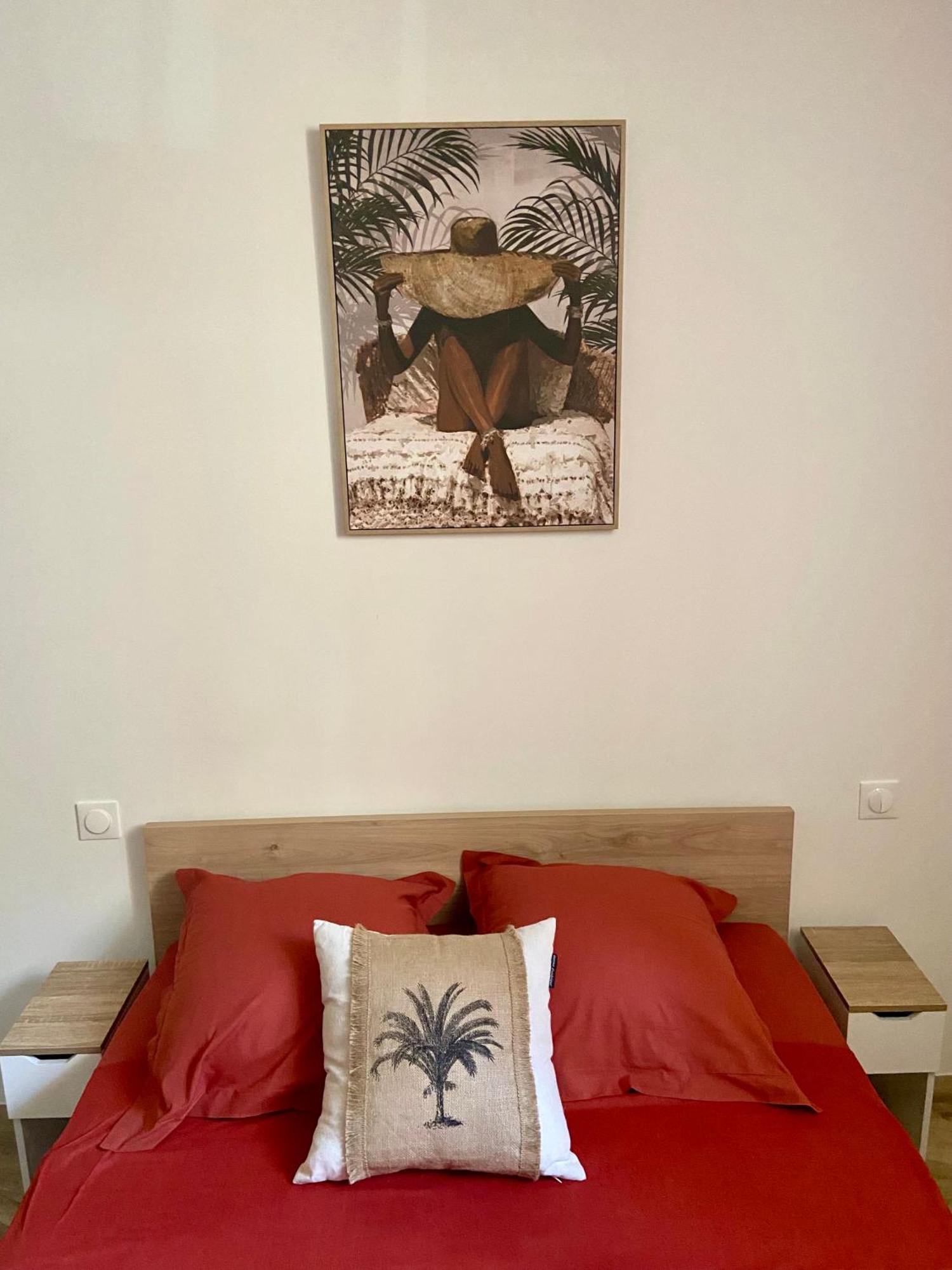 Les Appartements Du Vieux Poussan Kültér fotó