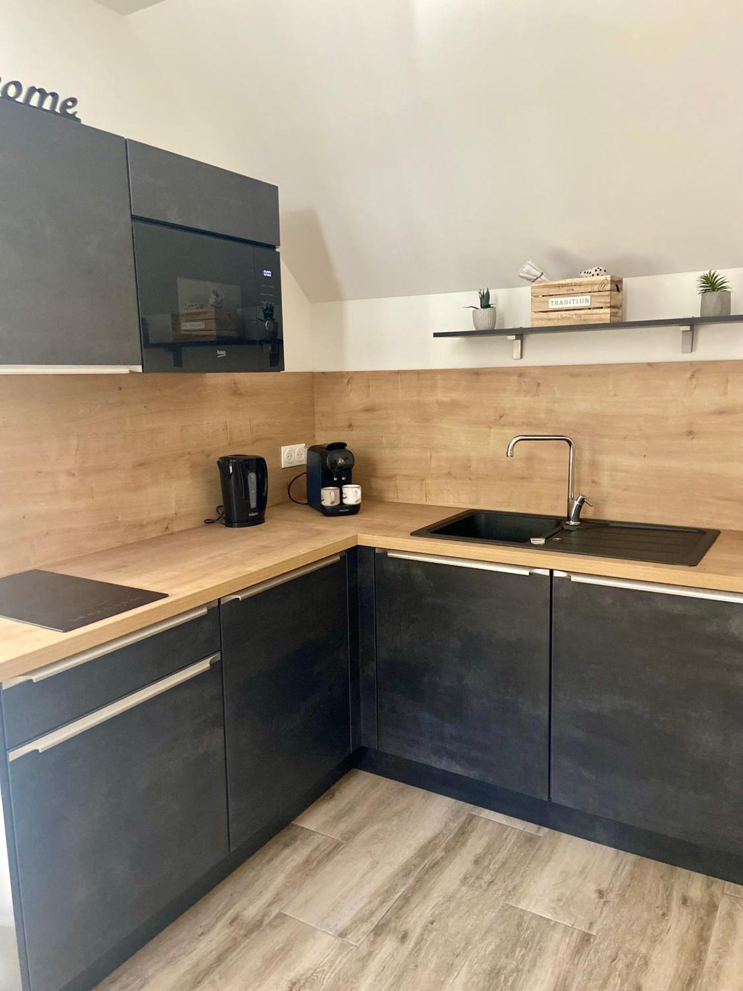 Les Appartements Du Vieux Poussan Kültér fotó