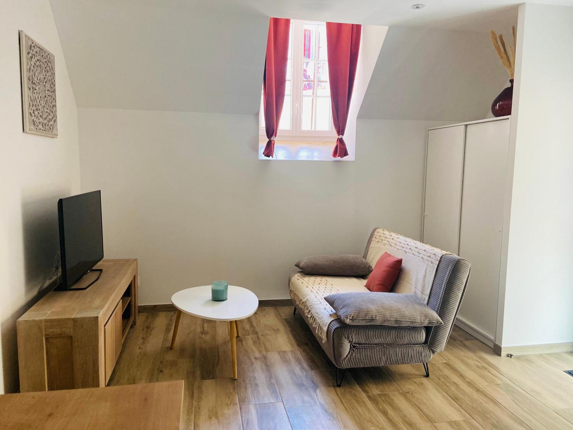 Les Appartements Du Vieux Poussan Kültér fotó