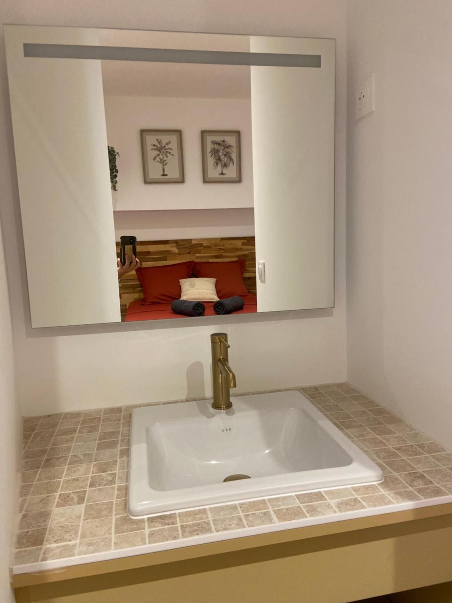 Les Appartements Du Vieux Poussan Kültér fotó